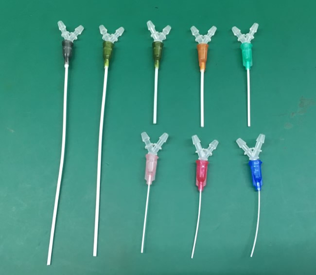 Endotracheal tubes with Y connectors